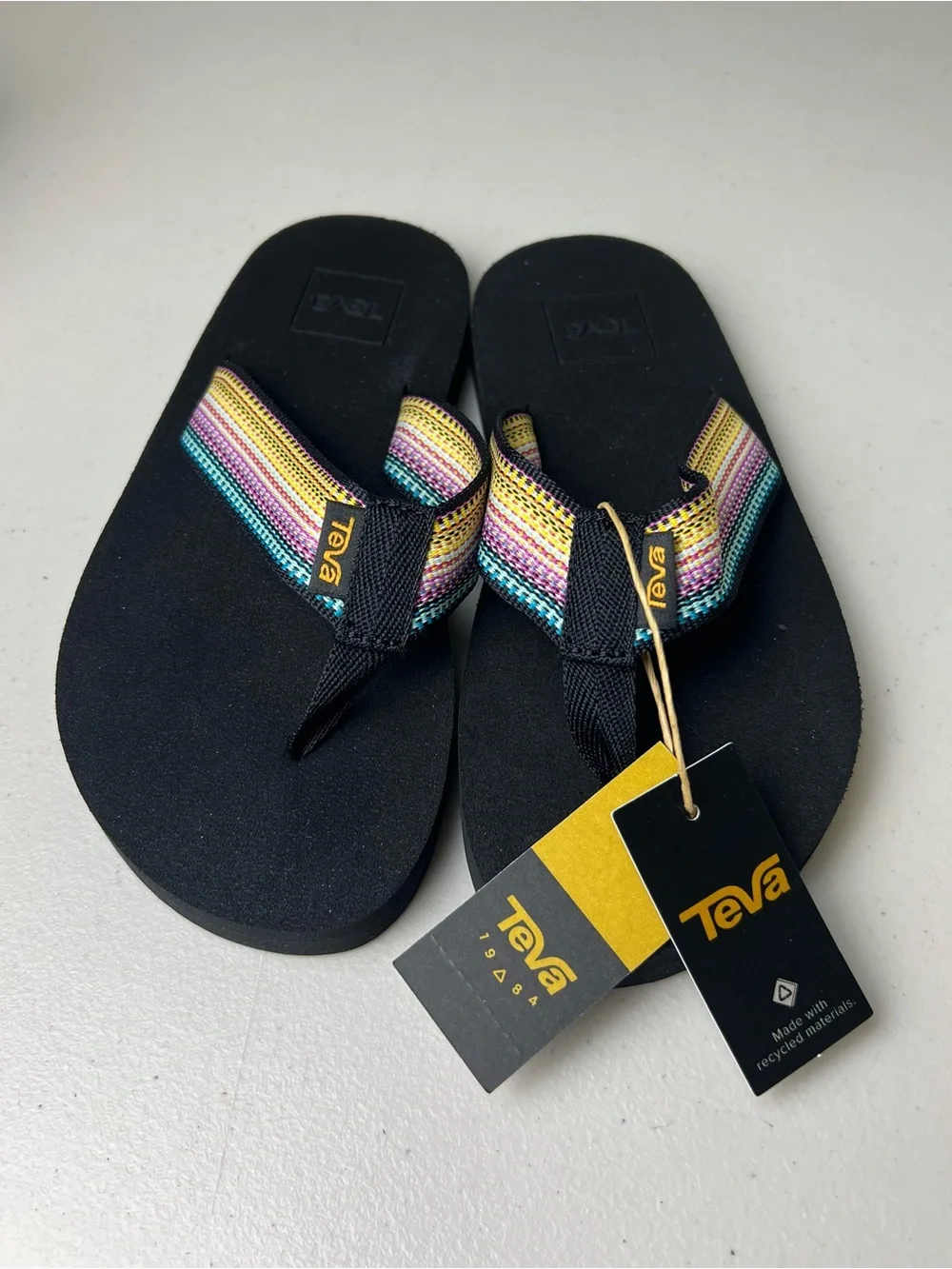 Teva NWT Girls Flip Flop Sandals